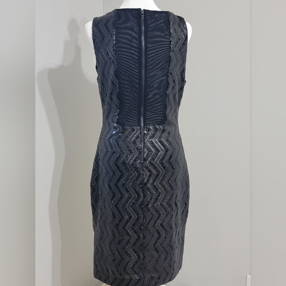 Alice +Olivia Black Sequin Chevron Dress w/Back Detail Women's Sz 8 - Picture 12 of 14